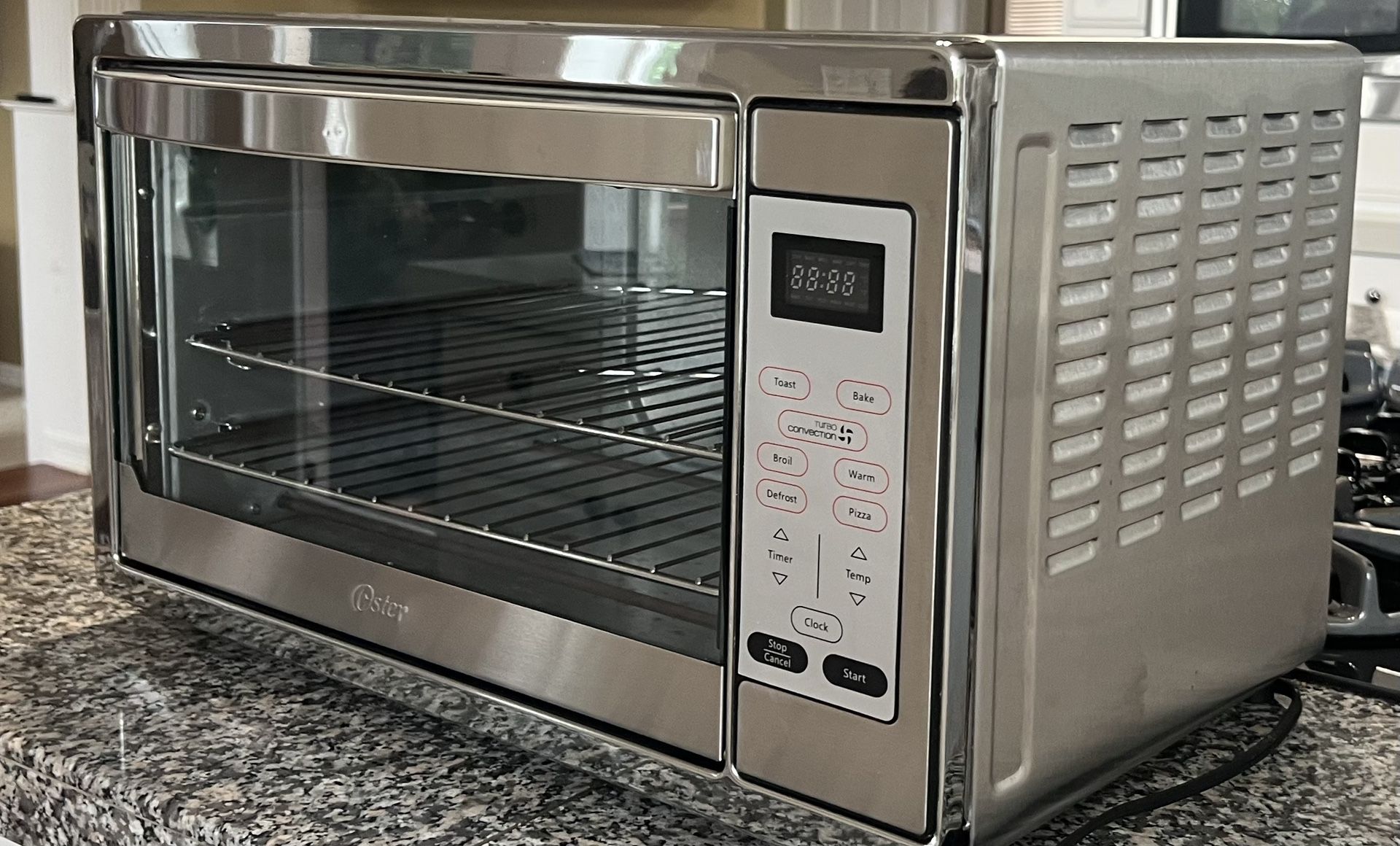 Oster in Countertop Toaster Oven Fits Large Pizzas