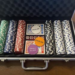 Poker Chips (300 pieces) in case with brand new cards