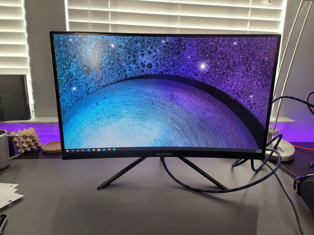 Viotek gaming monitor