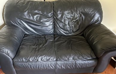 Set Of 3 Leather Sofas By Natuzi