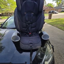 Evenflo Maestro Sport Car Seat - Like New, Clean, 2022 Model (Expires 2028)