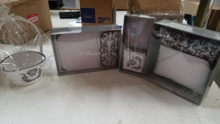 Damask lovebird design wedding set