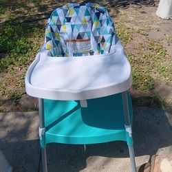 !! Baby High Chair Firm Price 