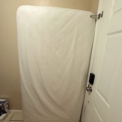 Twin mattress