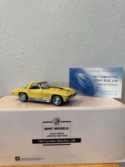 Franklin Mint 1967 Corvette Convertible Sting Ray L89 Limited Edition