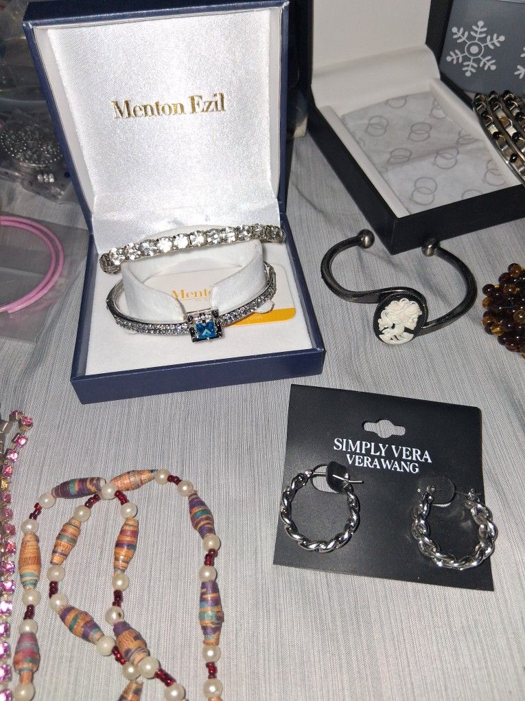 $50 -Over 150 Pieces Of Jewelry