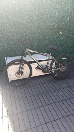 26” F8 Cannondale Mountain Bike
