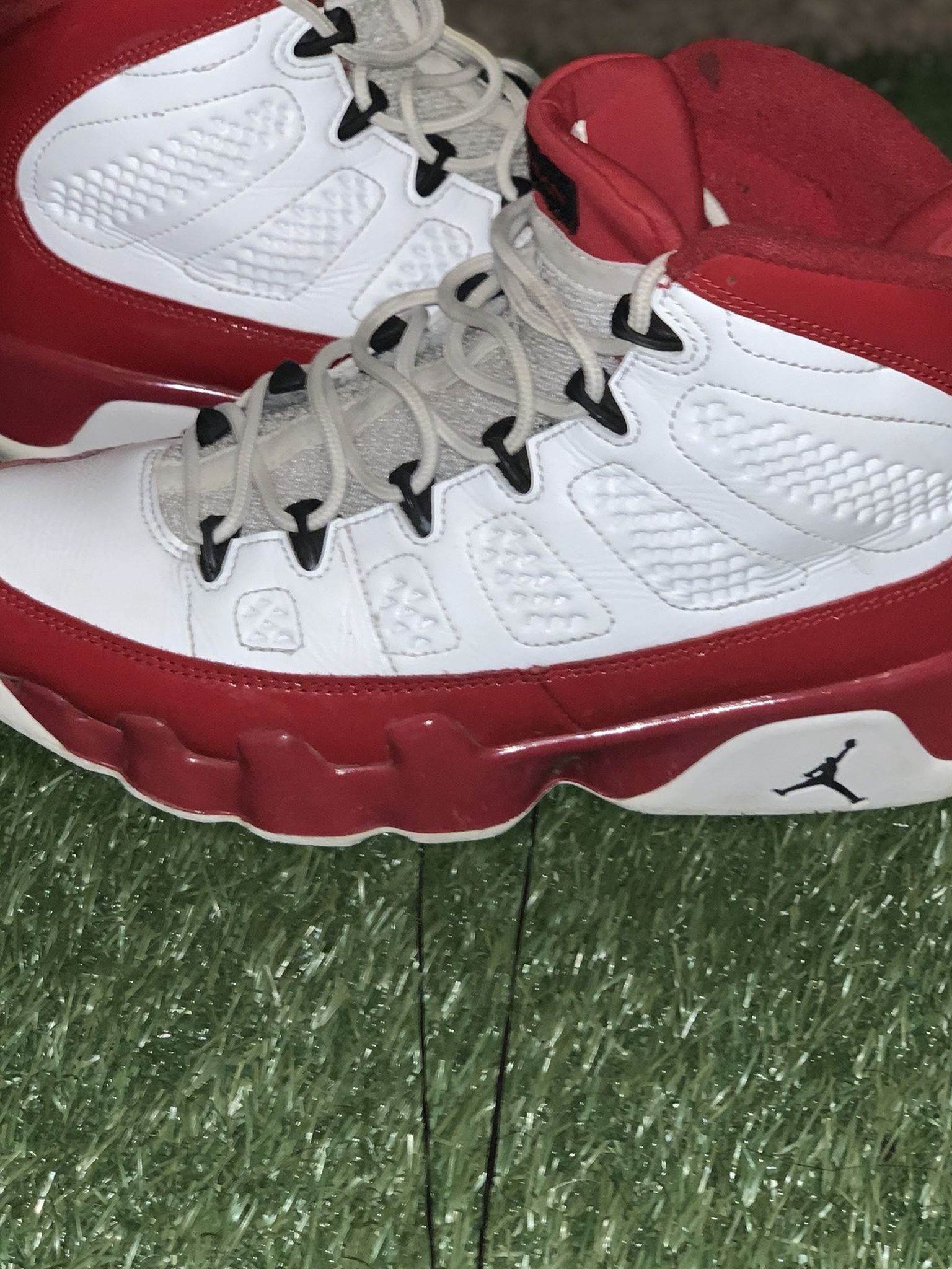 Jordan 9 Gym Red