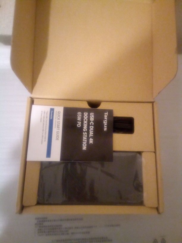 Targus Universal USB-C DV4K Docking Station with 65W Power Delivery