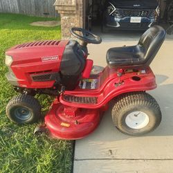Riding Lawnmower 