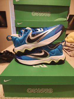 Giannis Immortality 3 Blue/black Size 10