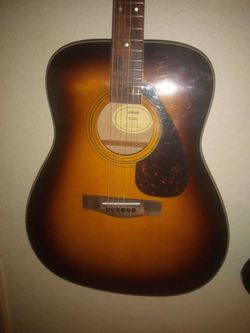 Guitar yamaha