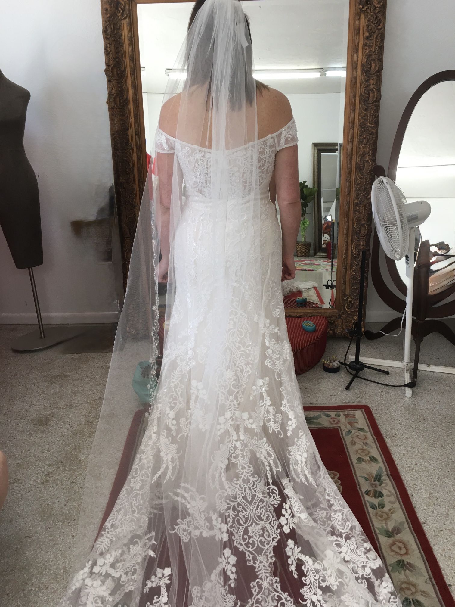 Oleg Cassini Wedding Dress Size 14 NWT, Includes Veil, Belt And Slip all NWT