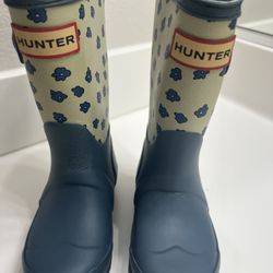 HUNTER BOOTS