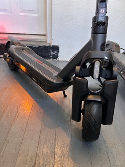 Segway Ninebot Electric Scooter Max G3