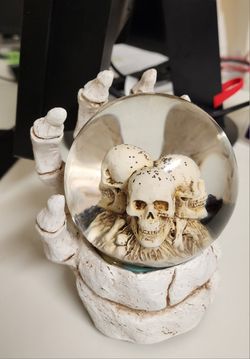 Skull/ Bone Hand Crystal Globewater