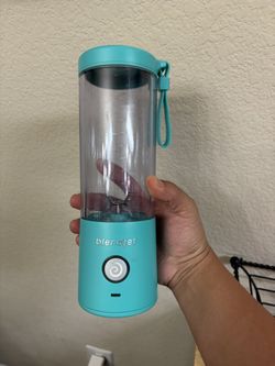 Portable blender
