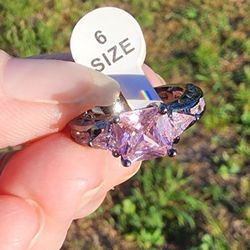 Gorgeous Pink Zircon Ring in Black Cooper Alloy