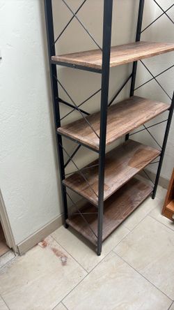 5 teir shelf great condition