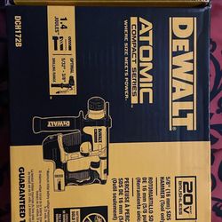 DEWALT 20V HAMMER DRILL