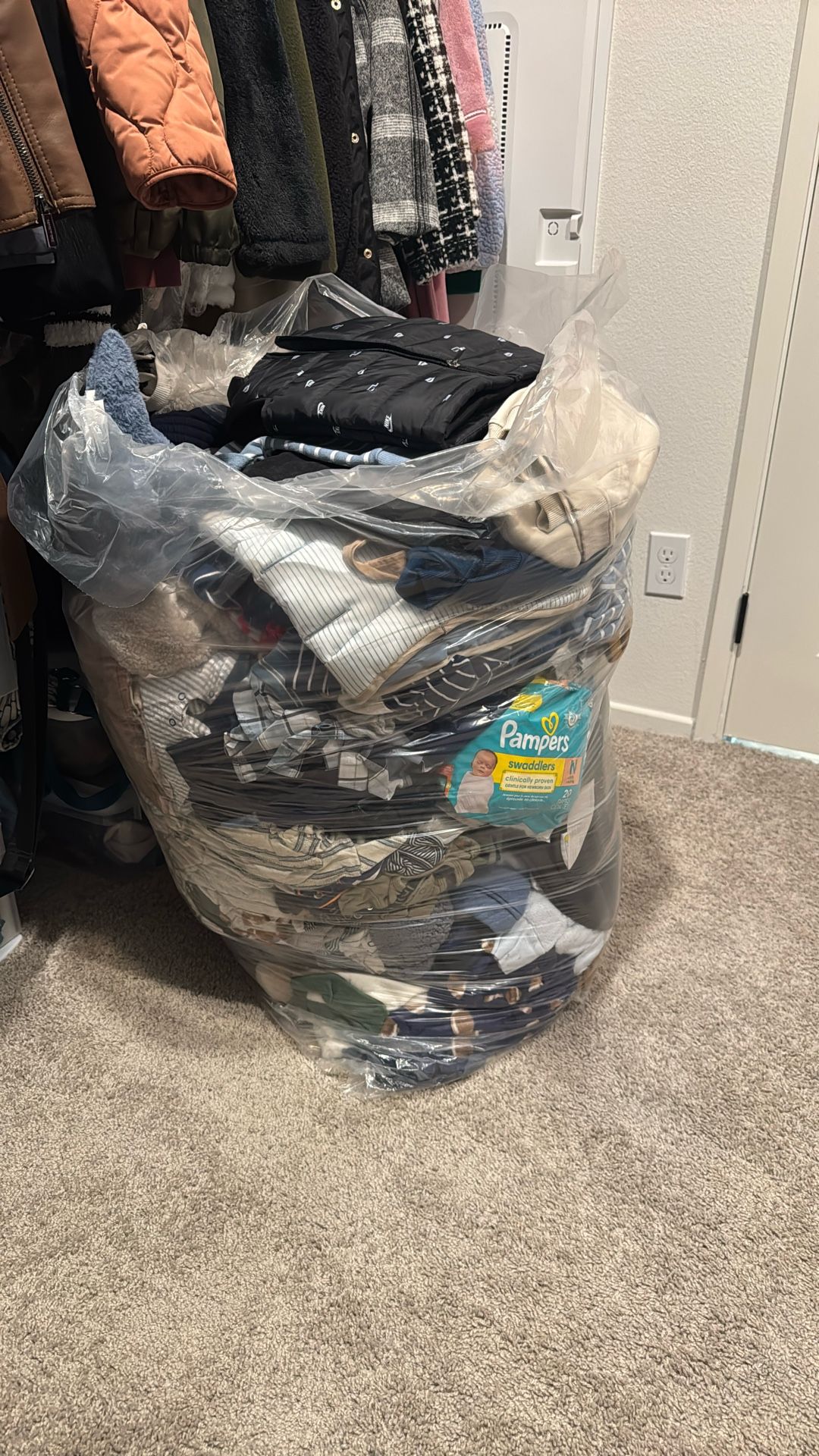 New and used baby clothes