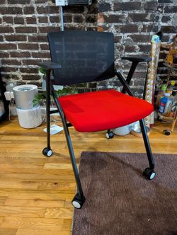 NEW Foldable Mesh Office Chair (Red/Black) - Space Saving!