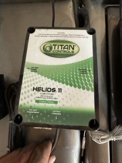 Titan Controls Classic Series Helios 11, 4-Light Controller with Trigger Cord, 240 Volt, Black