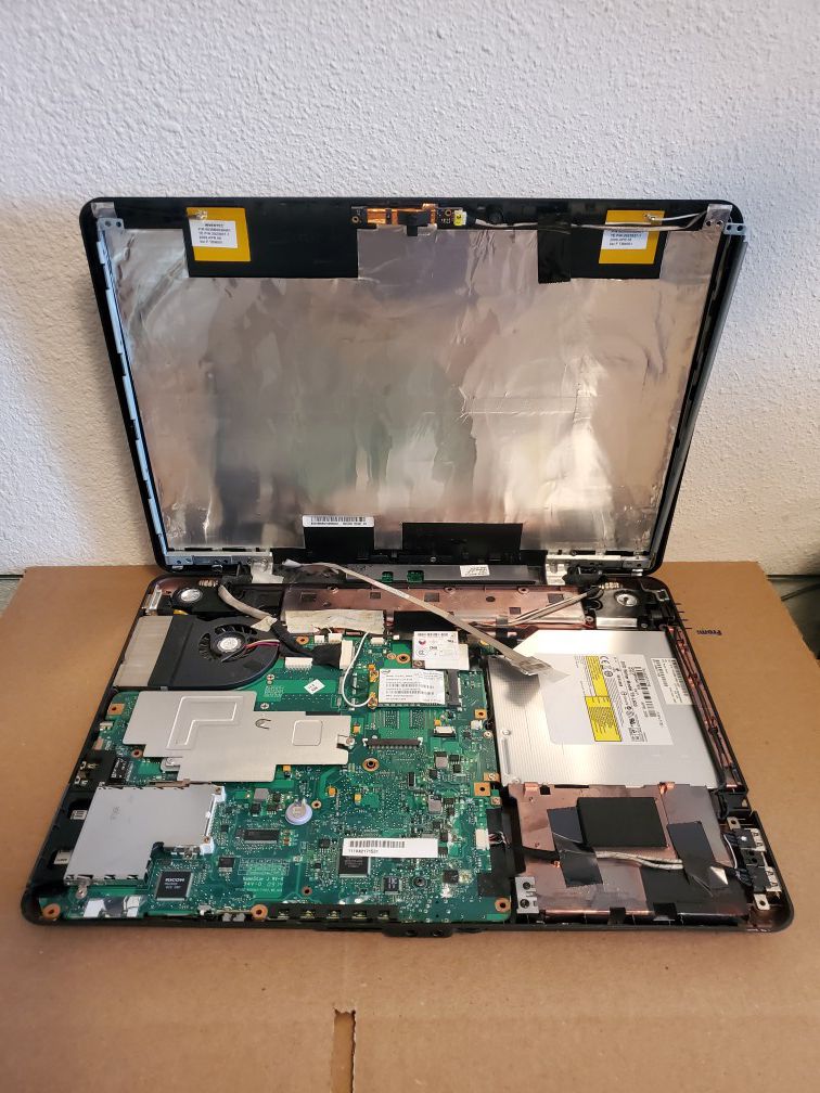 Toshiba Satellite A305-S6916 parts laptop