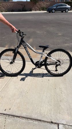 24 inch specialized hot rock mountain bike