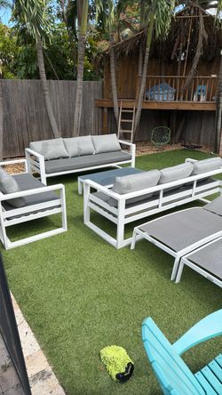 Large 6 pc aluminum patio set with lounge chairs