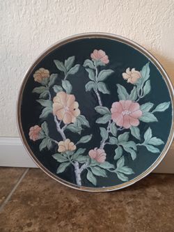 Beautiful Plate Good Size