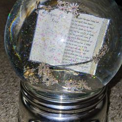 Water globe daughter with music 