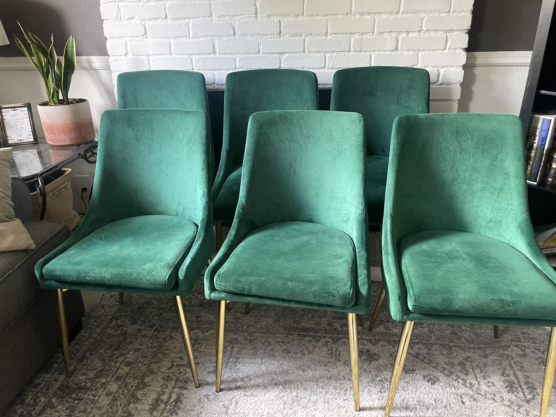Emerald Green Velvet Dining Chairs for Sale in Woodinville, WA OfferUp