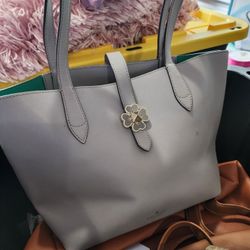 Lot of Woman's Pocket Books 