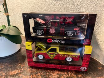 M2 machines 1:24 scale Chevy