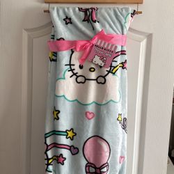 Hello Kitty Clouds Blanket 