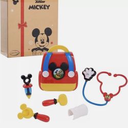 Mickey Mouse On The Go 