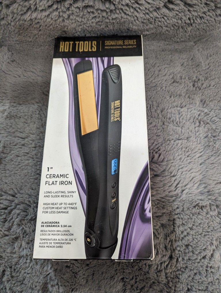 HOT TOOLS Signature Professional Reliability Series Digital Ceramic Flat Iron 1" Hair Straightener