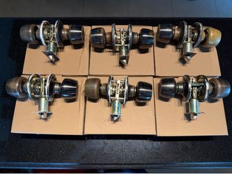 Defiant Door Knob Set of 6