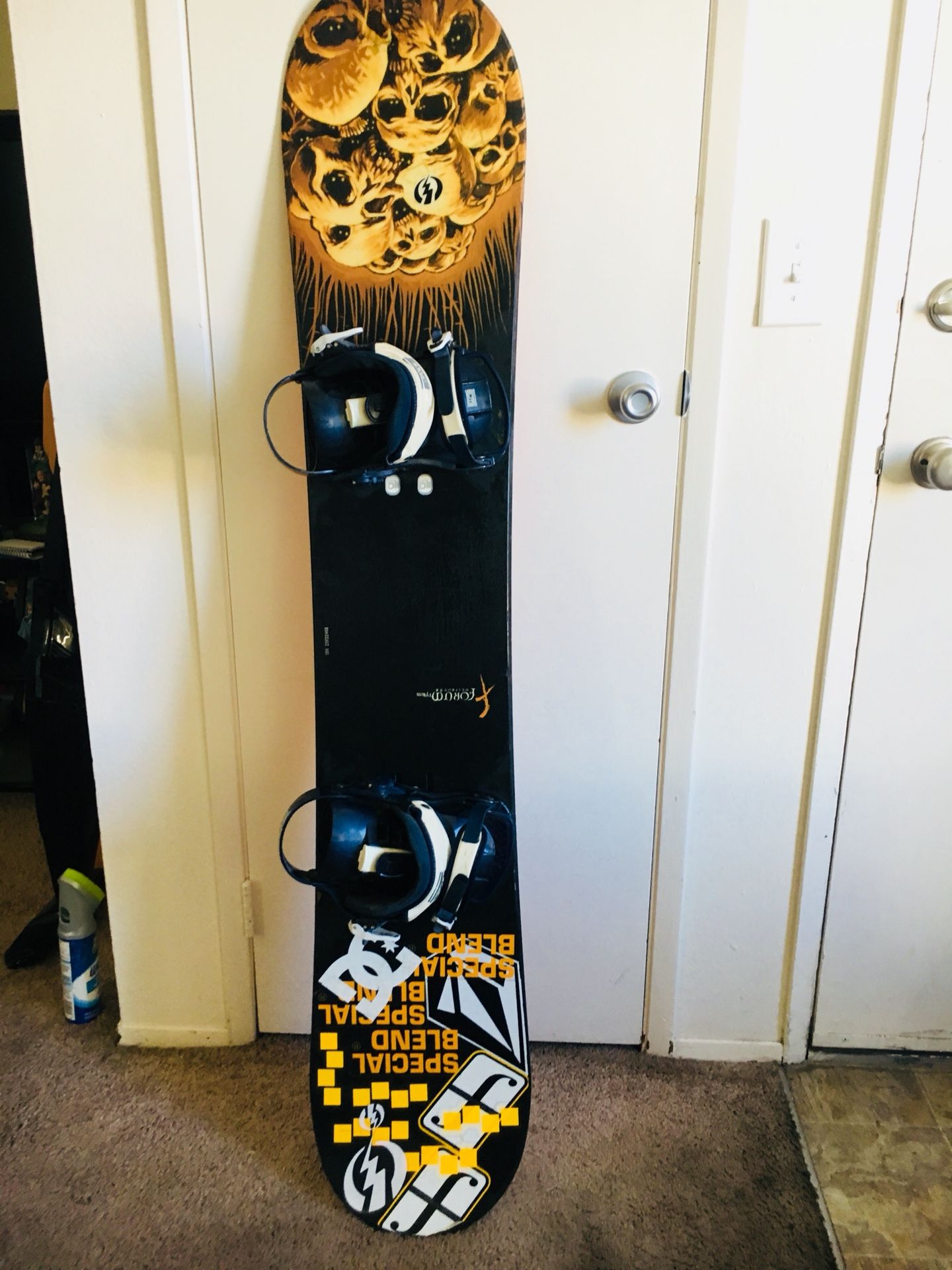Forum Destroyer Snowboard 154cm for Sale in Spring Valley, CA