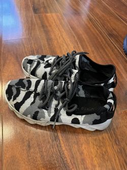 5 Pairs Of Women Shoes