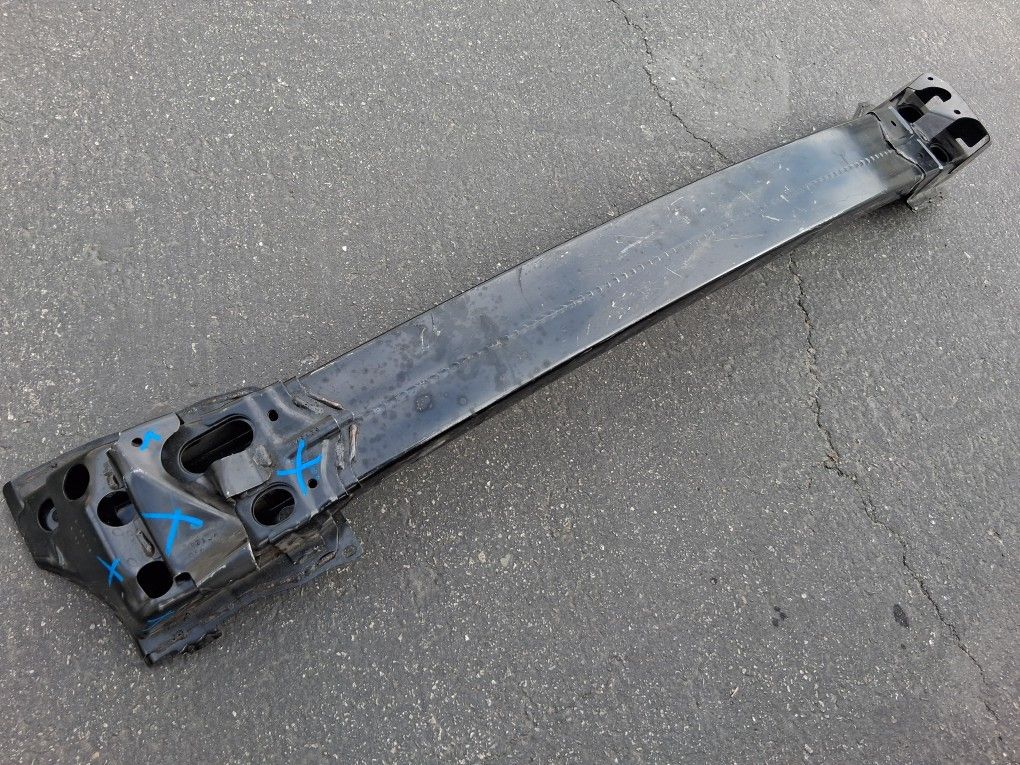 Toyota Camry Reinforcement Bar