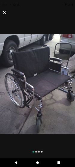 DRIVE OBESE WHEELCHAIR 30" WIDTH ELEVATED LEGREST CAPACITY 700 LBS HEAVY DUTY