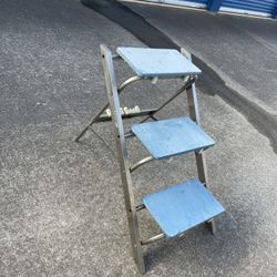 Step Ladder