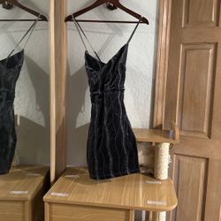 Lush Dress Short Sequin / Velvet