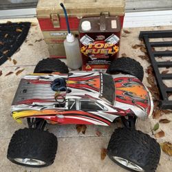 Traxxas Revo 2.5 RC Car Bundle 