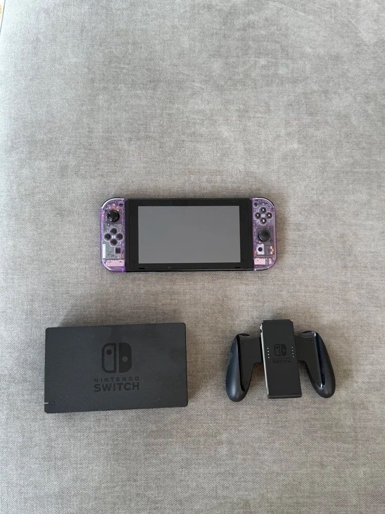 Nintendo Switch Console + Dock & Controller Grip