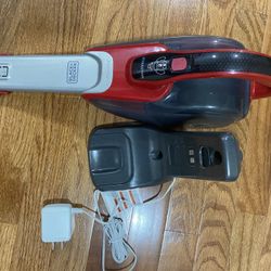 Vacuum - Black & Decker Handheld Cordless