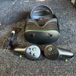 Meta Quest 3s Xbox Edition VR Headset Joy-cons Charger