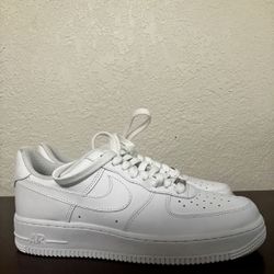 Men Size 7y White Nike Air Force 1s Clean New Never Worn 